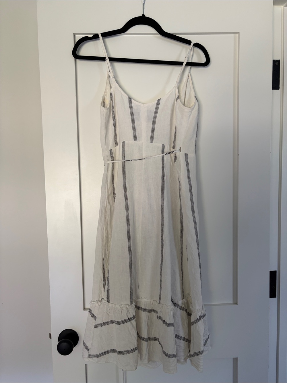 Reformation 100% linen Daria wrap dress  size XS - Picture 6 of 10